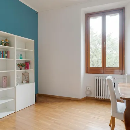 Guesthost - Mm5 Isola Cozy